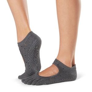 Bellarina grip socks for Barre, Pilates, etc